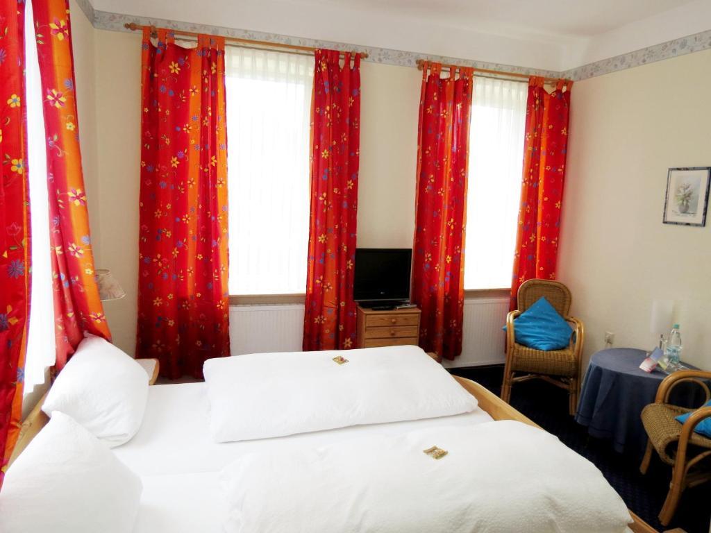 Hotel Waldschloesschen Plein Pokoj fotografie